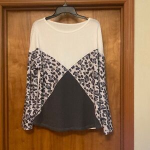 New Without Tags - Size Xl - Stylish Leopard Print Long Sleeve Top, so soft